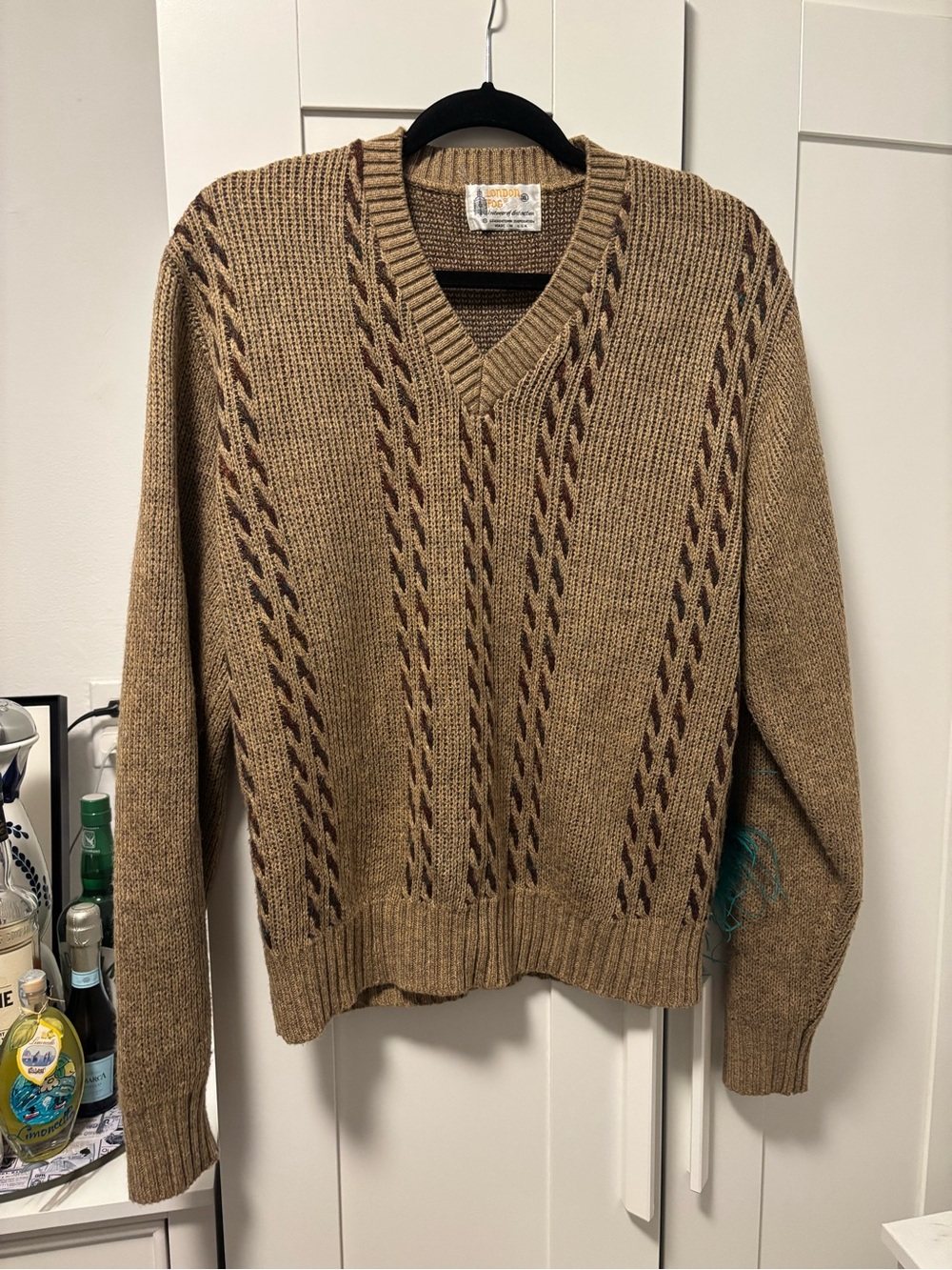 Classic V-Neck Brown Patterned London Fog Sweater